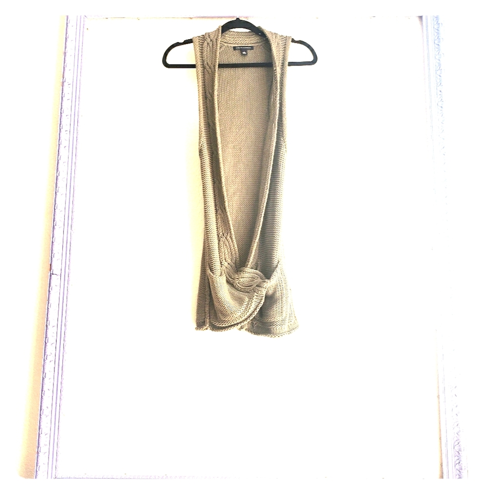 Sleeveless Cardigan with Pockets